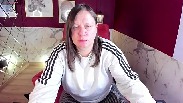 KellyPerfection online show from May 3, 5:44 am