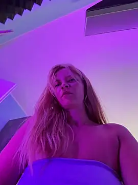 AnastasiaAniess online show from July 23, 6:10 am