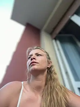 AnastasiaAniess online show from June 13, 6:05 pm