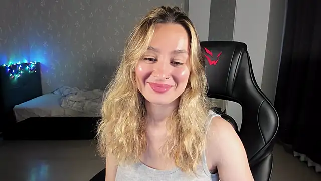 EllaFresh online show from June 18, 2:13 am