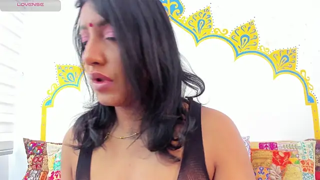LadyNahir online show from June 6, 1:28 pm