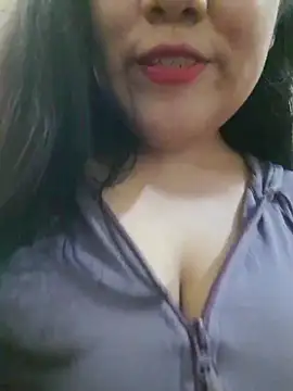 Kalani Engel online show from April 25, 6:49 pm