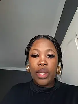 SWEETDOLLY29XX online show from August 5, 8:42 am