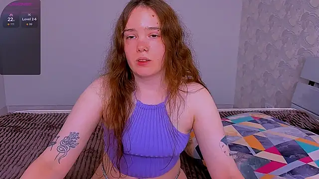 Janie JJ Curvie online show from June 16, 4:35 am