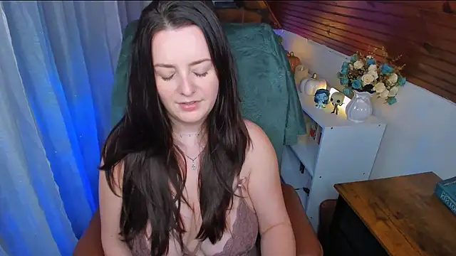 ErinMarshall online show from December 20, 4:11 pm