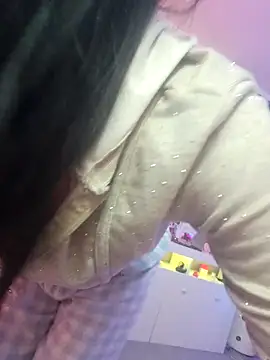 misscectito13 online show from February 18, 2:27 pm