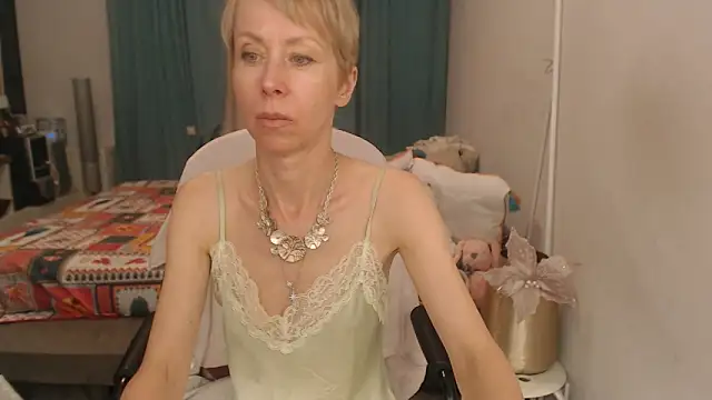 LuxuryNika online show from June 26, 6:42 pm