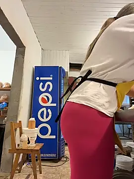 Gatitacarlita online show from June 4, 7:07 pm