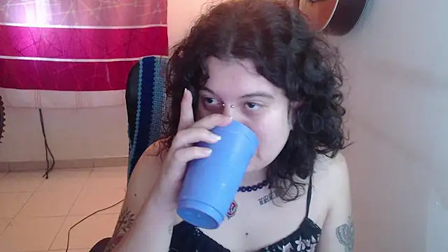 Smoke trip Alicia online show from January 10, 11:59 am