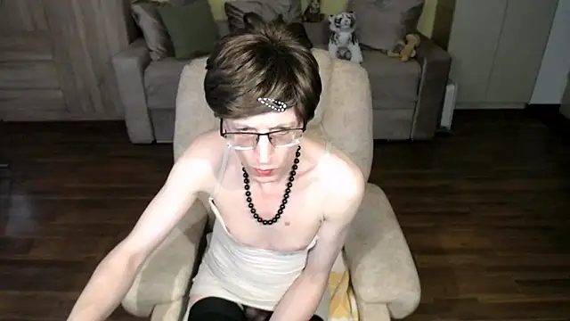 clementine online show from May 21, 1:09 pm