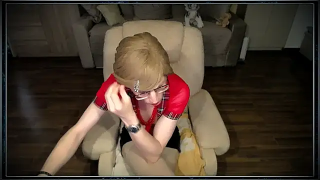 clementine online show from December 15, 10:09 am