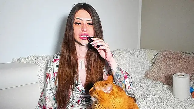 BrianaDiamondXXX online show from June 13, 1:08 pm