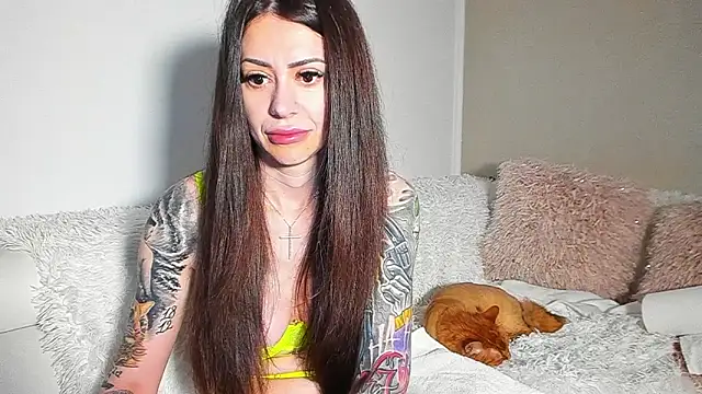BrianaDiamondXXX online show from July 4, 7:37 am
