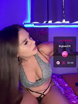 MaggyMayI online show from August 7, 3:19 pm