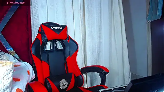 DanisaBrown online show from November 18, 7:04 pm