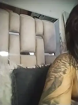 chelaqueen  online show from July 1, 9:47 pm