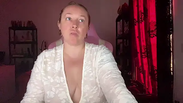 kisicaxx online show from July 21, 10:49 am