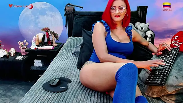 Hanna Luna online show from January 18, 8:32 am