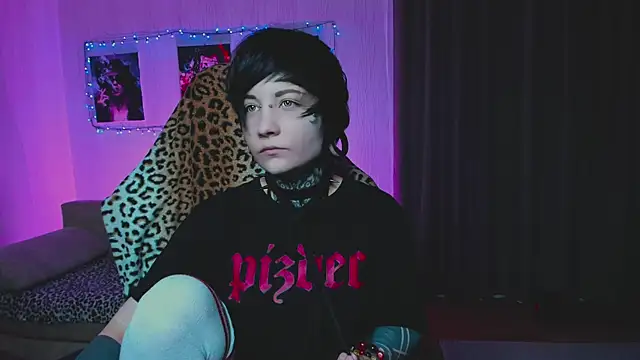 acid trip1l online show from September 26, 9:12 pm