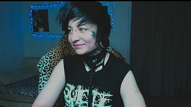 acid trip1l online show from October 4, 9:30 pm