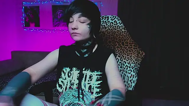 acid trip1l online show from September 18, 8:29 pm