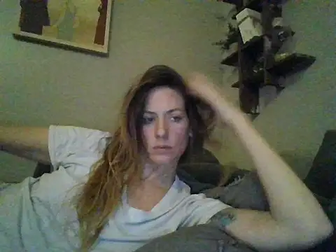 RhodesXO online show from February 11, 6:04 am