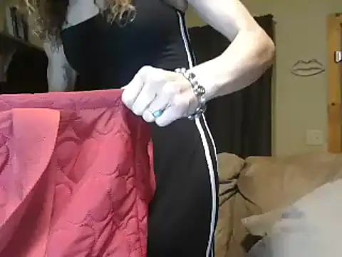 Snapshot of AshleyRain chatting on September 25, 1:26 am AshleyRain online show from September 25, 1:26 am