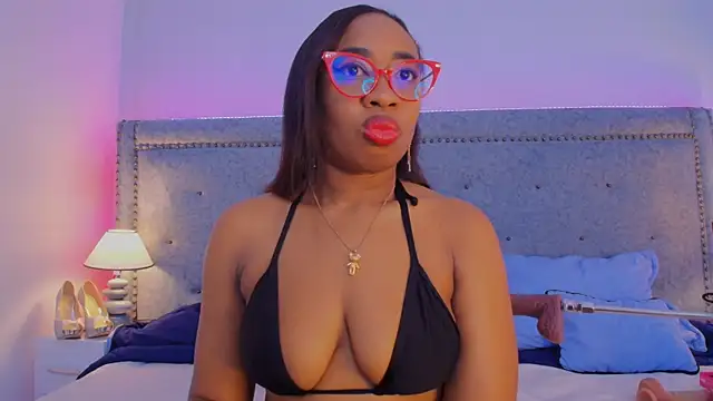 CaseyMoon online show from June 11, 12:35 pm