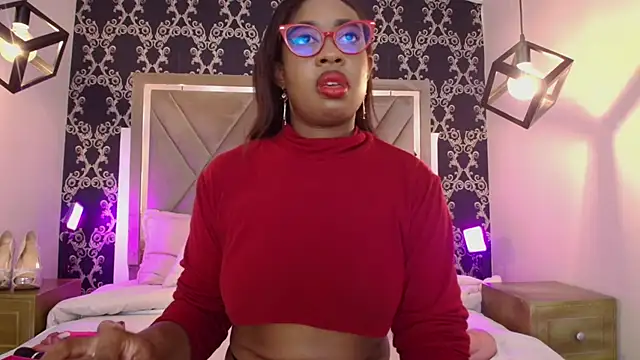 CaseyMoon online show from July 23, 12:13 pm