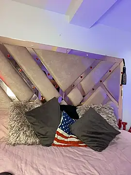 Victoria14  online show from March 8, 3:10 am