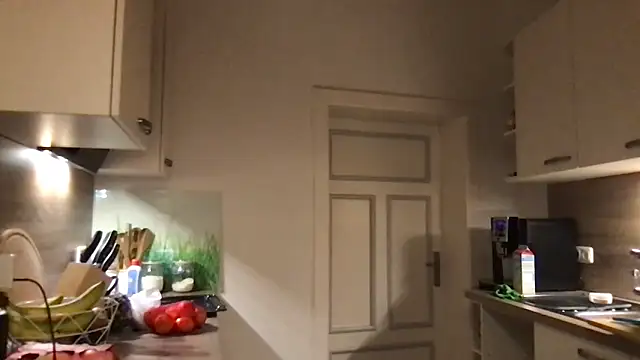 Viola Beck online show from October 28, 5:41 pm