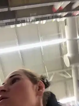 lolabunny9 online show from January 31, 7:11 pm