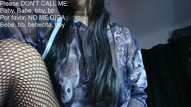 AlexHoe  online show from July 12, 7:04 pm