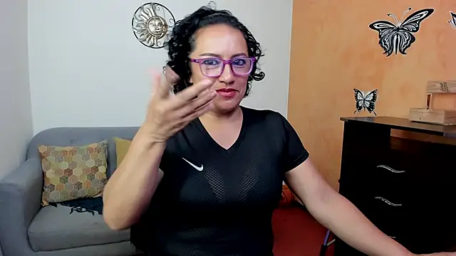 scarlet wet online show from May 6, 10:25 pm