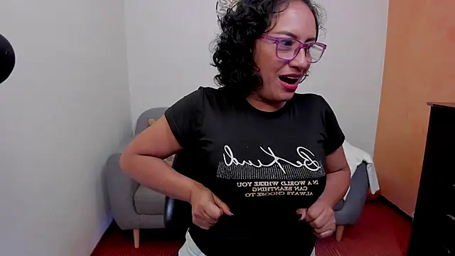 scarlet wet online show from July 10, 10:53 pm