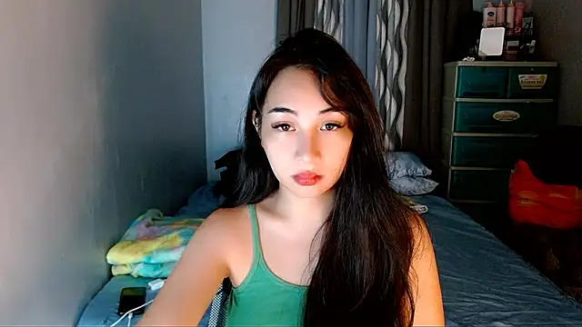 SweetLilly 18 online show from February 19, 2:44 am