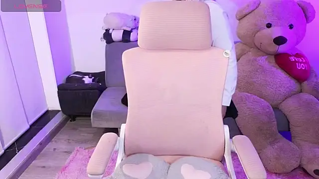 KuroChan420 online show from February 27, 2:33 am