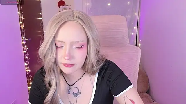 KuroChan420 online show from December 23, 1:20 am