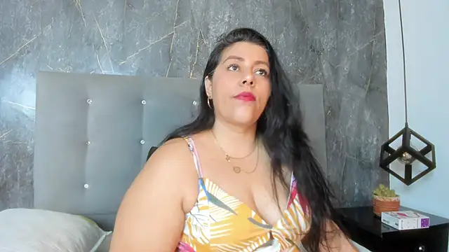 SexxyPamela online show from April 29, 7:19 pm