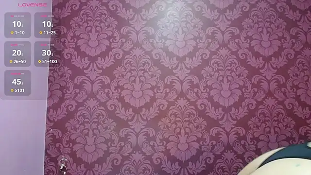juliana diaz online show from July 16, 1:15 pm