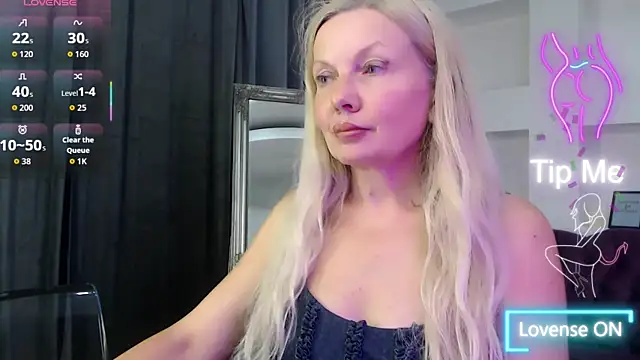 Abby Moore  online show from July 28, 7:06 am