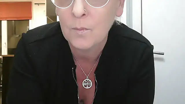 lilie69 online show from November 26, 6:09 pm