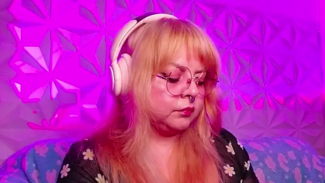 Satyn doll online show from September 30, 3:01 am