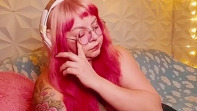 Satyn doll online show from June 22, 2:05 am