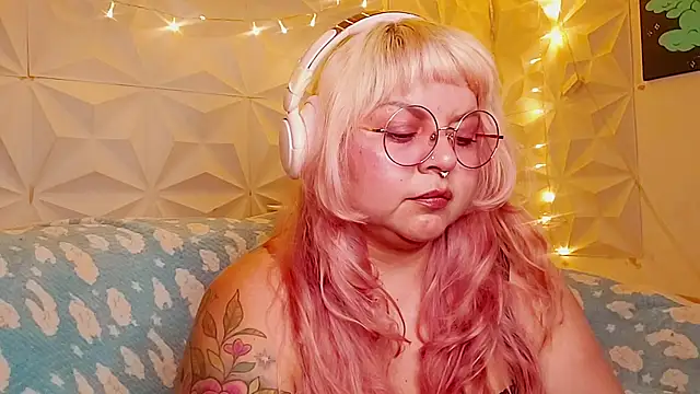 Satyn doll online show from June 17, 12:01 am