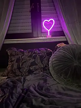 Viktoria Marie online show from February 21, 10:43 pm