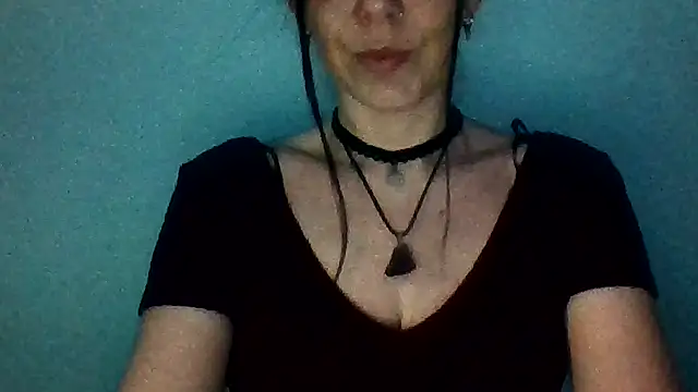 chicacastilla online show from July 4, 5:58 am