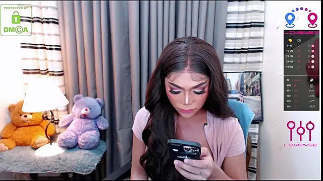 Fantacyoflove online show from October 8, 8:57 pm