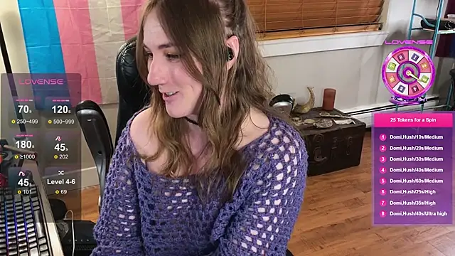 luluvaladon online show from March 16, 5:44 am