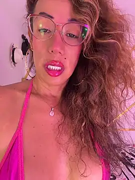 YOURSDEBORA online show from July 16, 7:18 pm